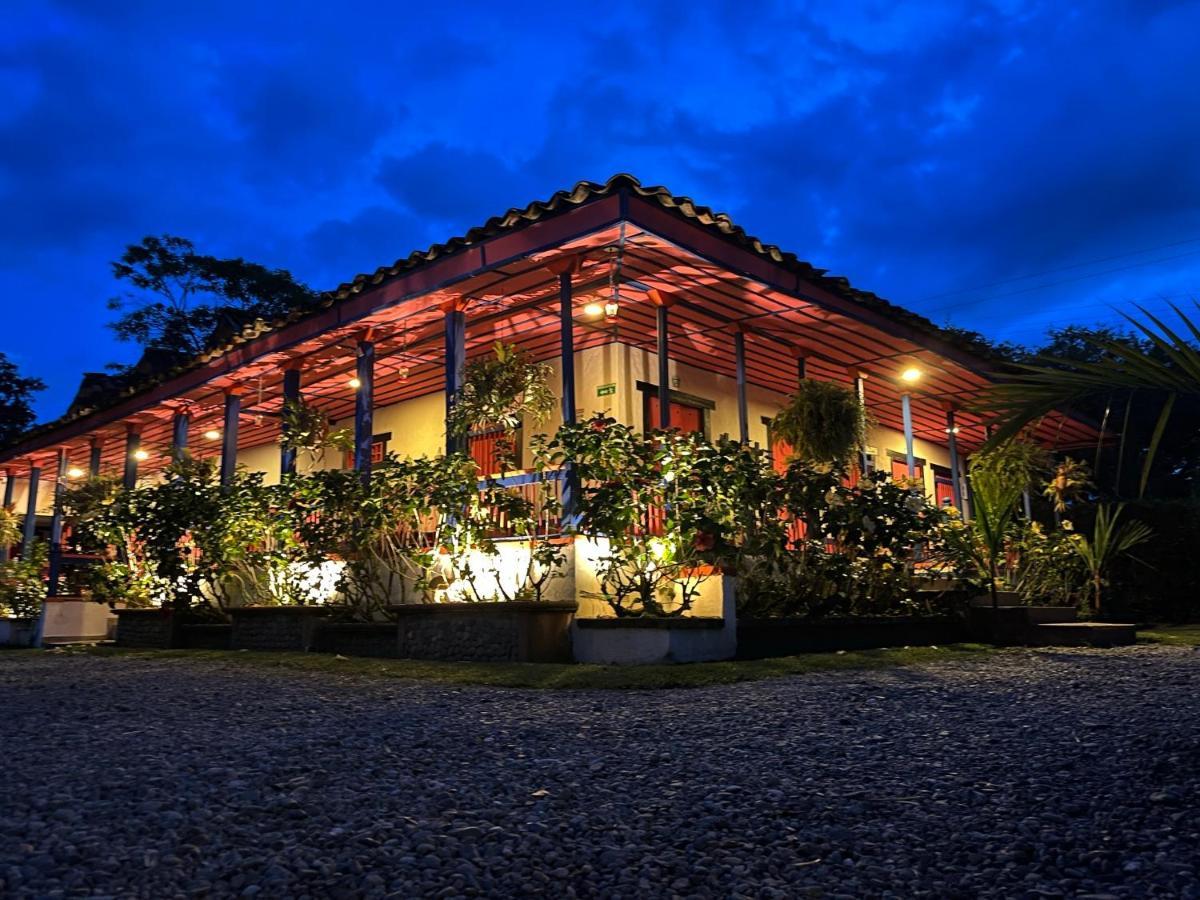 El Percal Hacienda Hotel Montenegro Bagian luar foto